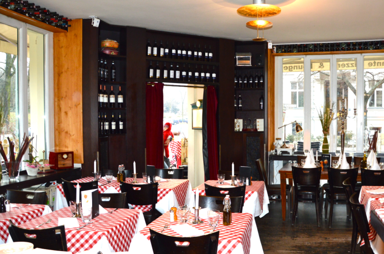 piutrentanove +39 restaurant berlin kreuzberg italienisch pizza